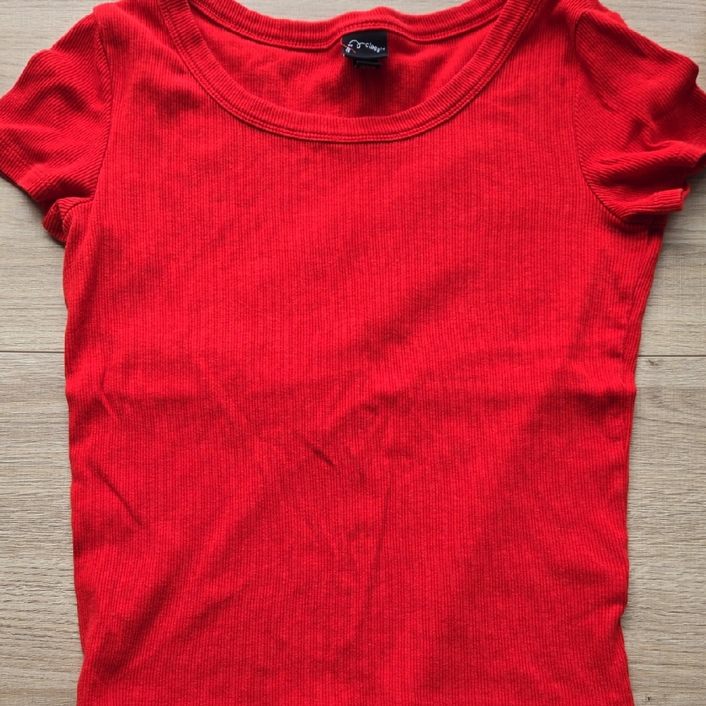 Art Class Vibrant Red Short Sleeve Top
